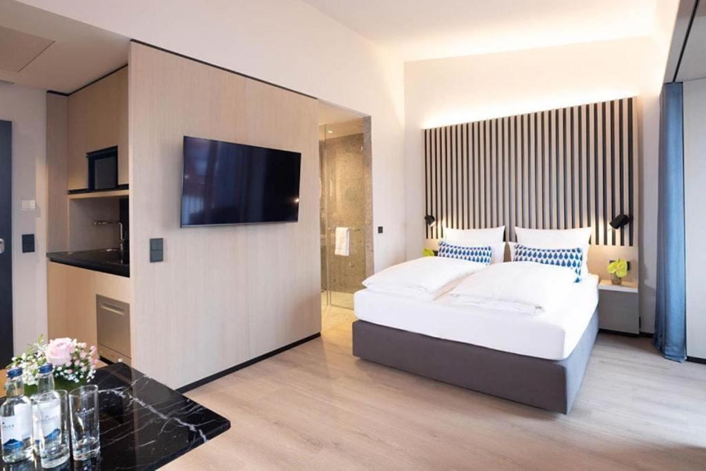 Hotel Tulip Near Delhi Airport New Delhi Buitenkant foto